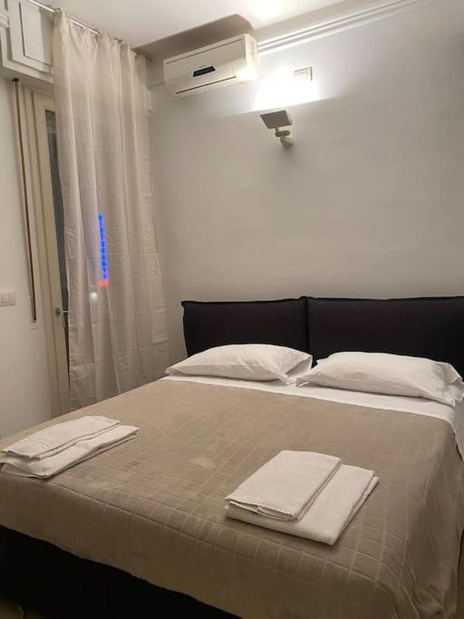 Lauren Apartment Firenze Bagian luar foto