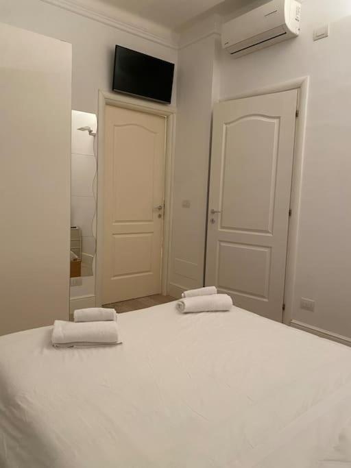 Lauren Apartment Firenze Bagian luar foto
