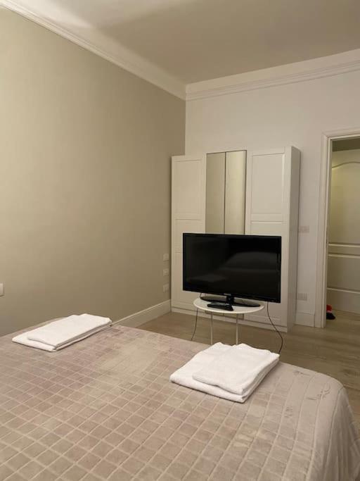 Lauren Apartment Firenze Bagian luar foto